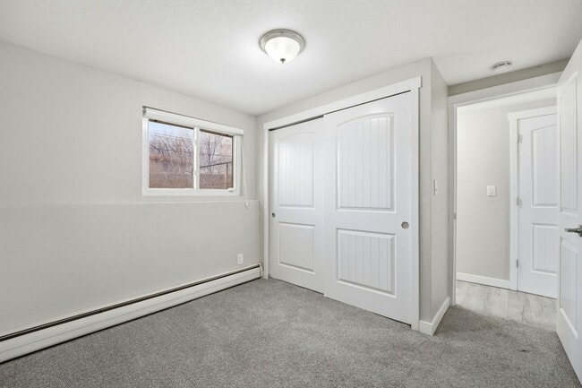 Building Photo - Updated 4BR Home with 2-Car Garage in Stratmoor