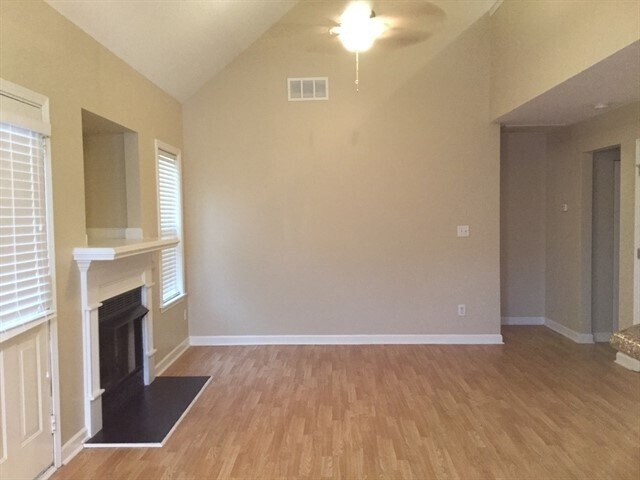 Building Photo - 3805 Lodgepole Ln