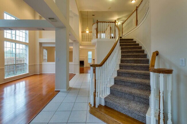 Building Photo - Spacious 5-Bedroom Home in Brazos Landing!