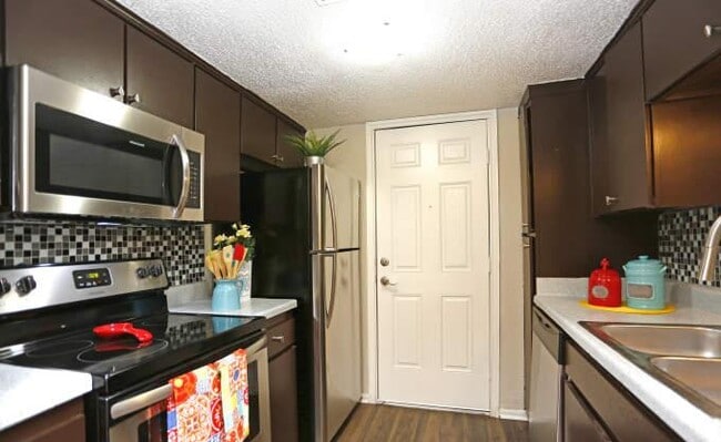 Building Photo - 1 bedroom in Dallas TX 75243