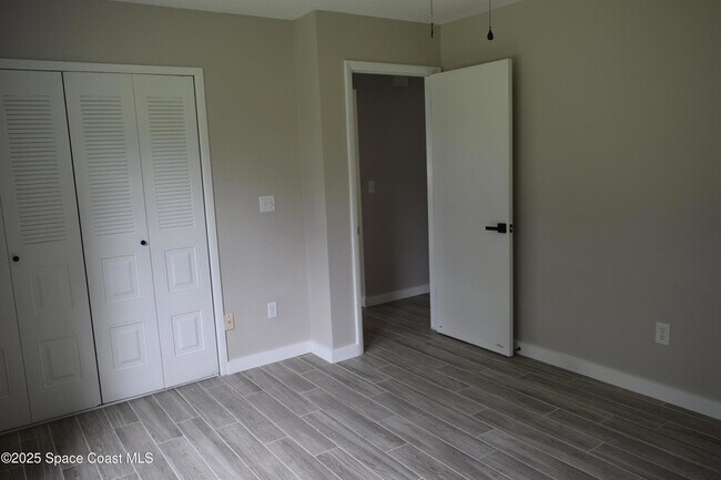 Building Photo - 1234 Randy Ave SE