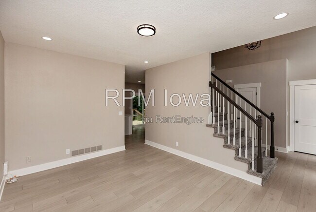 Building Photo - 14440 Briarwood Ln