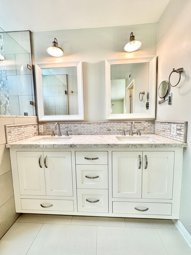 Building Photo - Wonderful Single-Story Home on Spacious Corner Lot with Privately Fenced Yard Space & Attached-Tw...