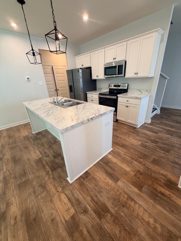 Building Photo - 2501 Sandler Way