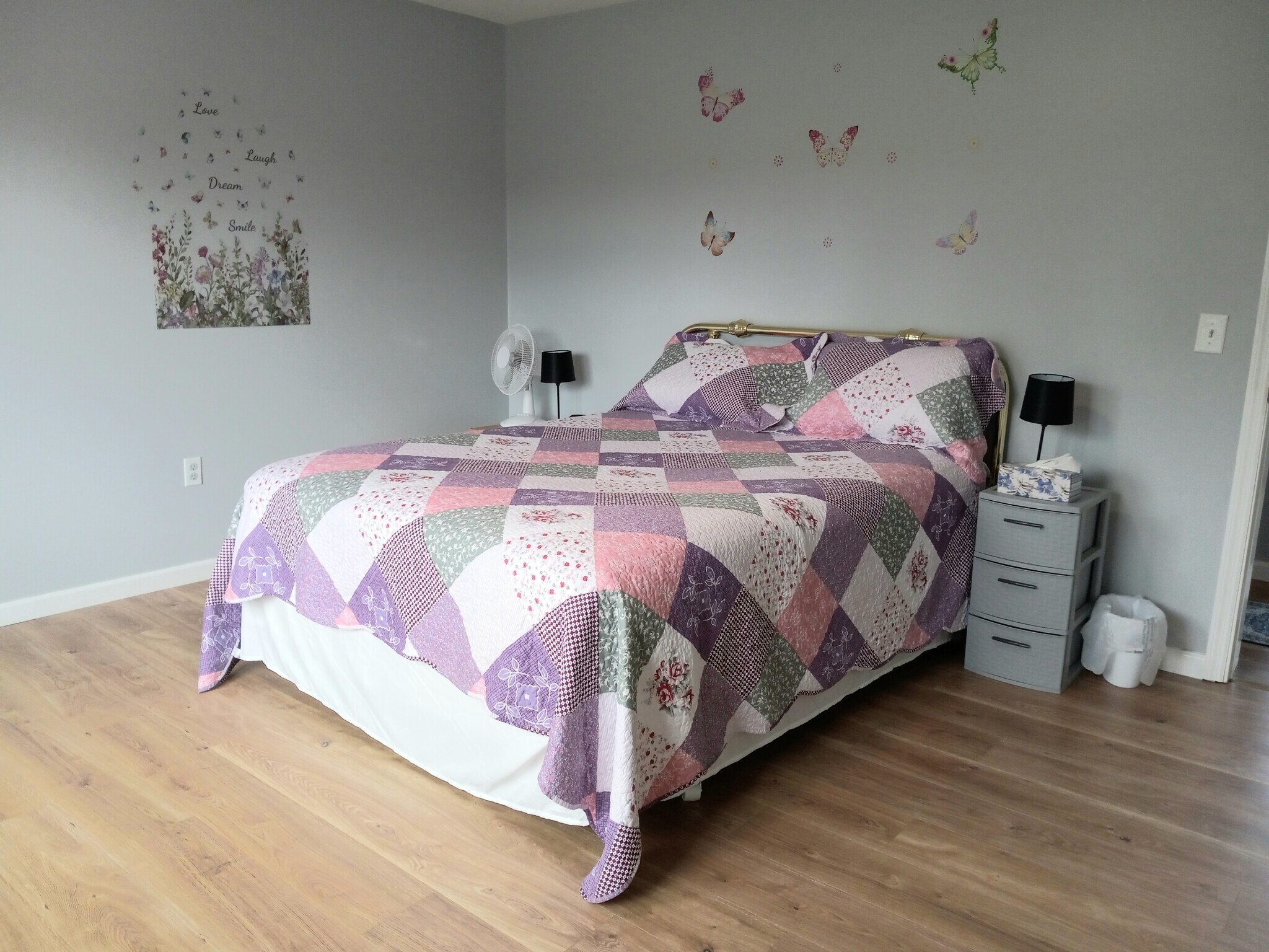 1st Bedroom - 83 Mott Rd