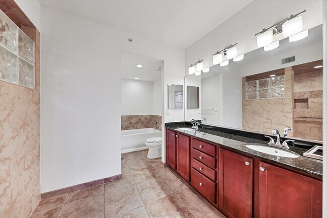 Building Photo - 2313 Jessie Harbor Dr