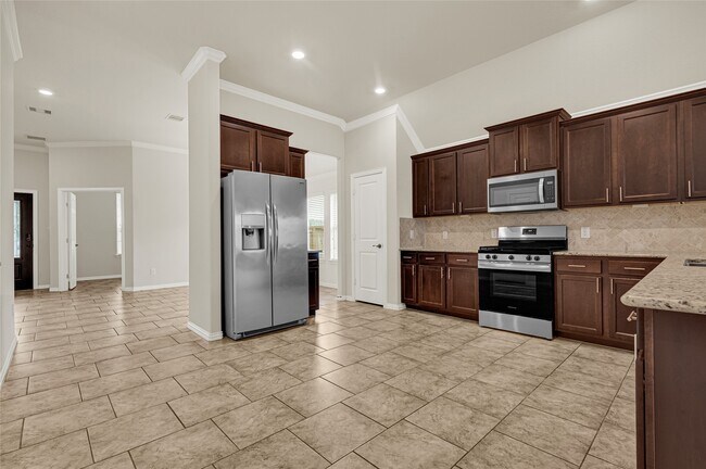 Building Photo - 2414 Willow Fall Ln