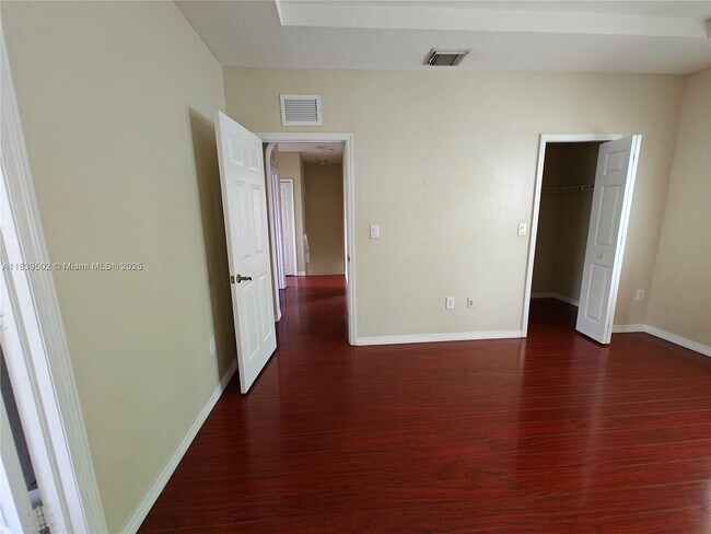 Building Photo - 27563 SW 137th Ct