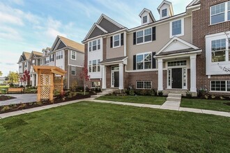 Building Photo - 1423 N Charles Ave