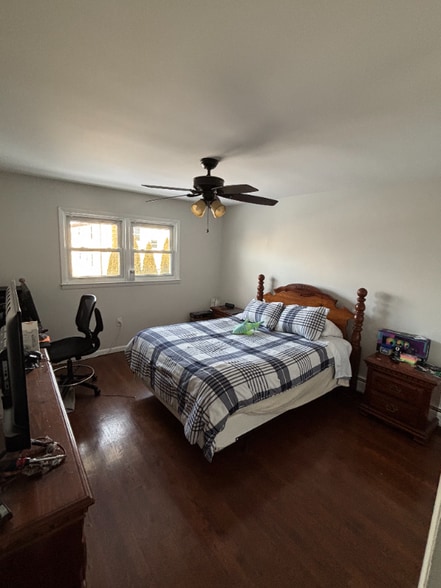 Building Photo - 232 N 9th St