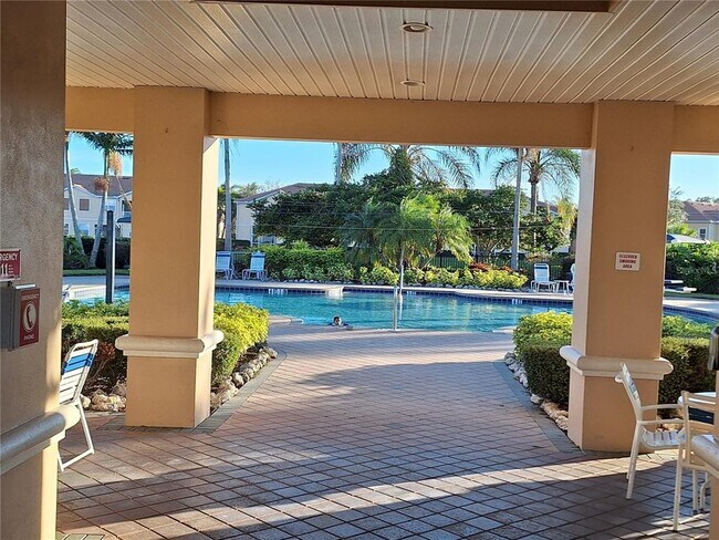 Building Photo - 3709 Parkridge Cir