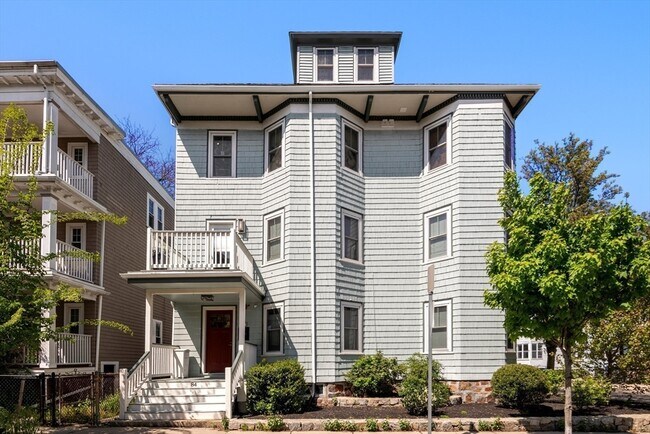 Building Photo - 84 Romsey St