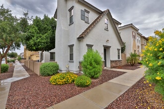 Building Photo - 501 N Citrus Ln