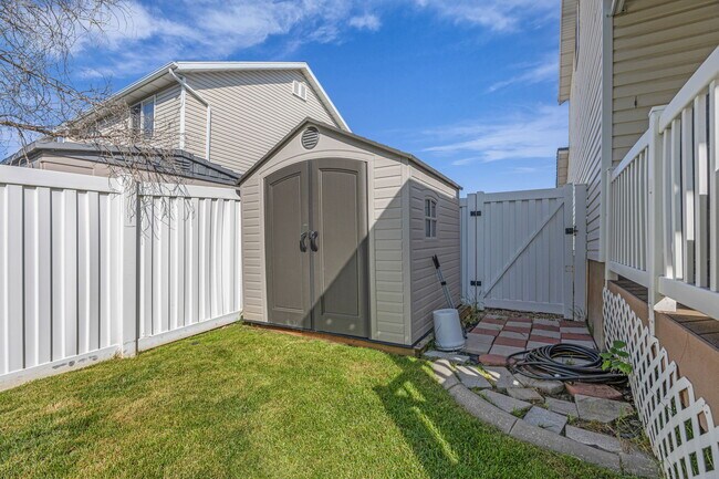 Building Photo - 5419 S 4125 W