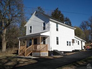 Building Photo - 25 Old Rte 9w