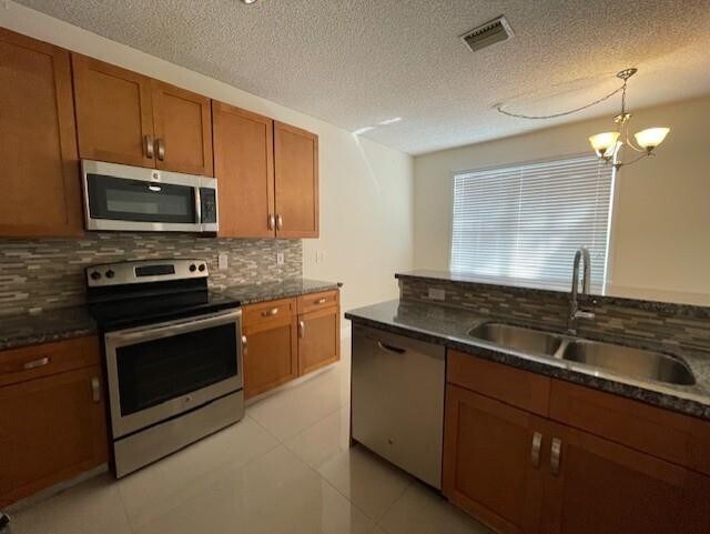 Building Photo - 1156 Chinaberry Dr