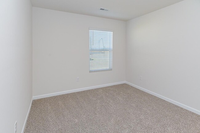 Building Photo - 130 Nettle Leaf Dr