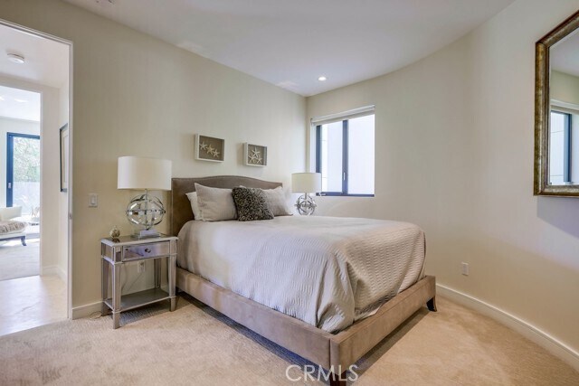 Building Photo - 1725 Del Mar Ave