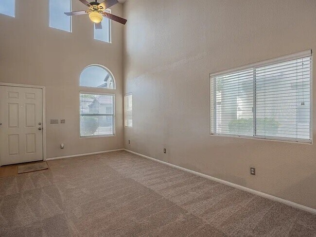 Building Photo - 10343 Keystone Pastures St