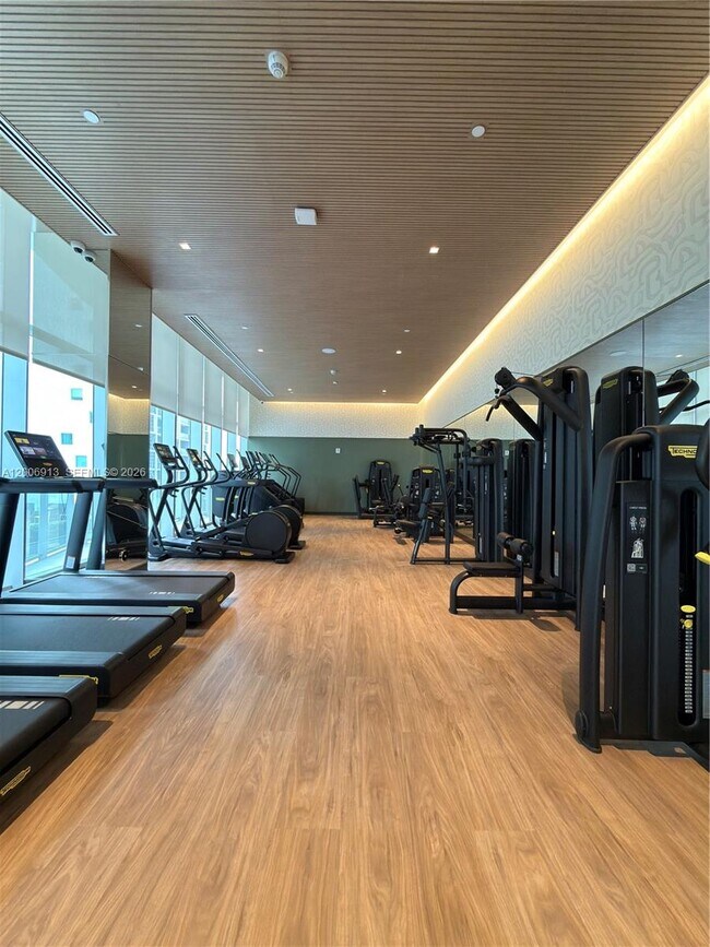 Building Photo - 77 SE 5th St