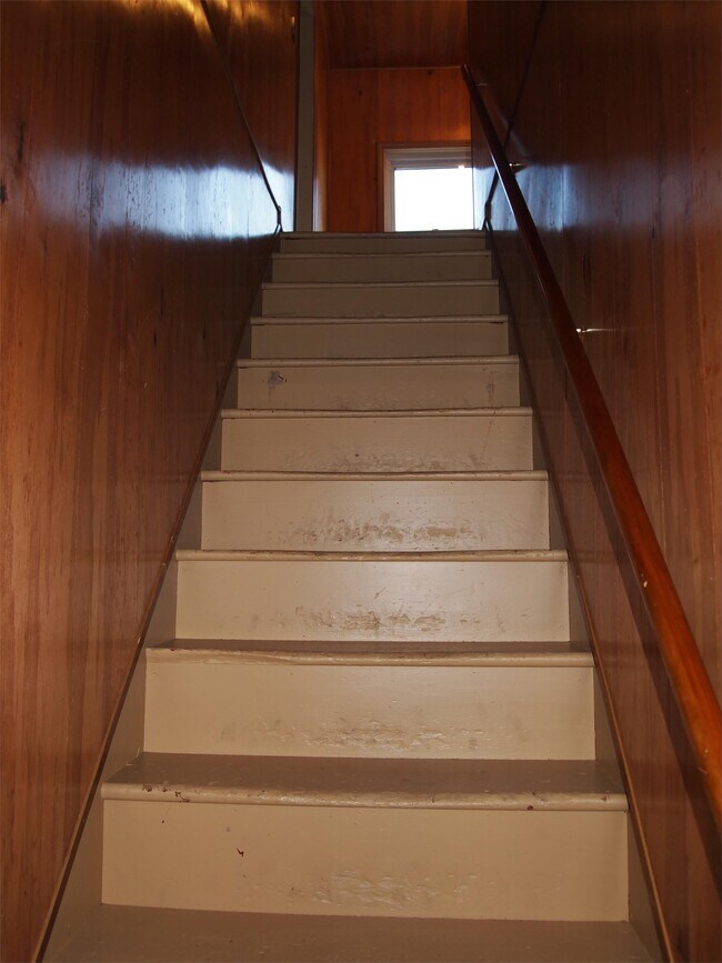 Building Photo - 7840 Tuttle Rd