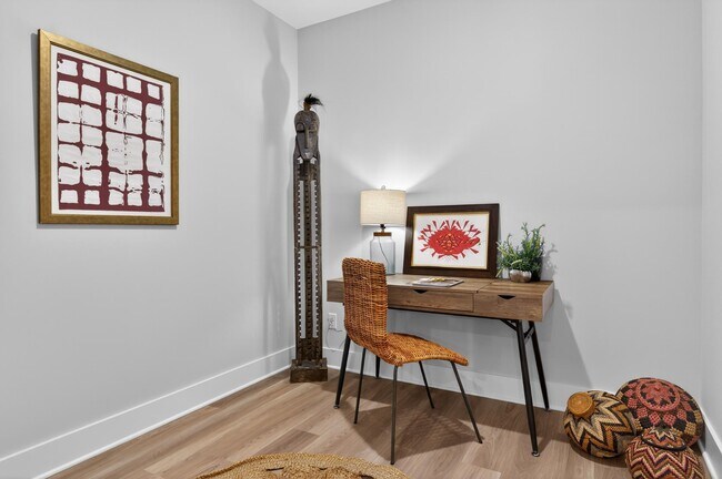 Building Photo - 76 Old Mill Bottom Rd N