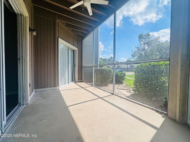 Building Photo - 10000 GATE Pky
