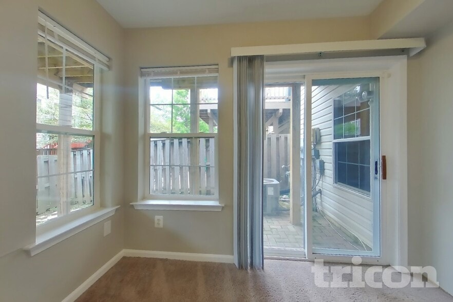 Building Photo - 7520 Burdette Way