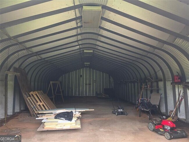 Building Photo - 220 Tuscarora Trail