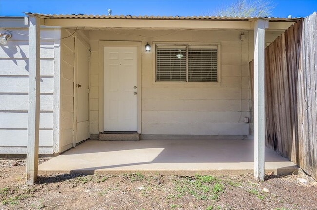 Building Photo - 120 Coers Cir