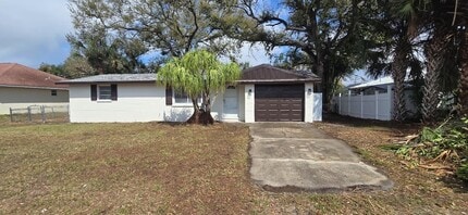 Building Photo - 36 Tulane Rd