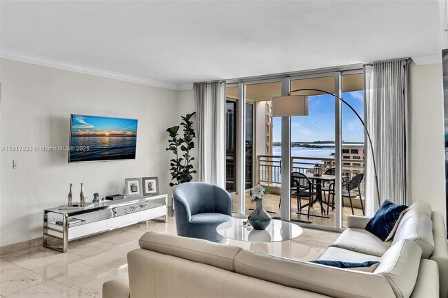 Building Photo - 848 Brickell Key Dr
