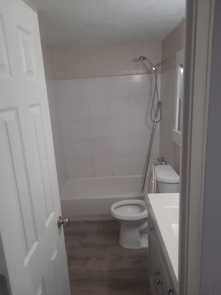 Building Photo - 816 Waldron St