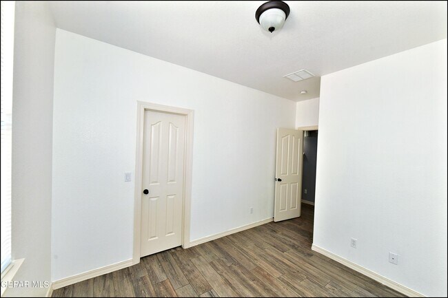 Building Photo - 12569 Wolf Berry Dr