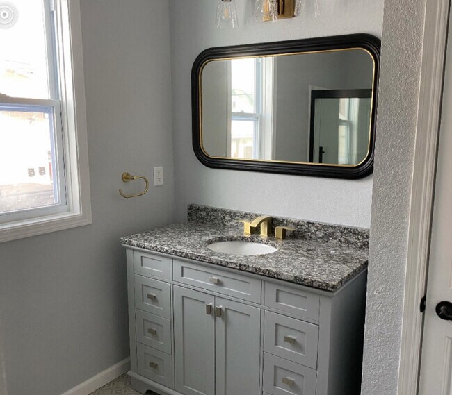 Building Photo - 3171 S 9th St