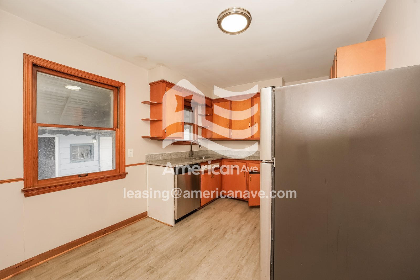 Building Photo - 364 E 330th St