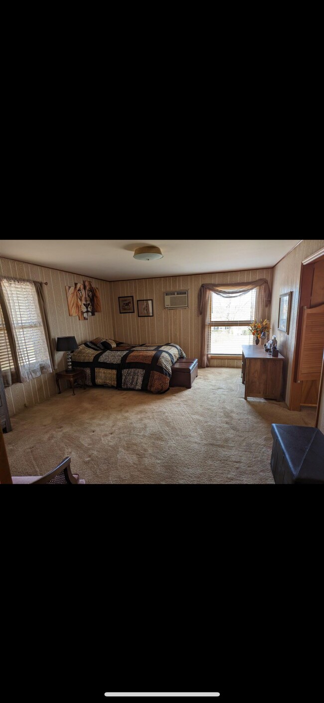 Building Photo - 226 Old Gray Station Rd