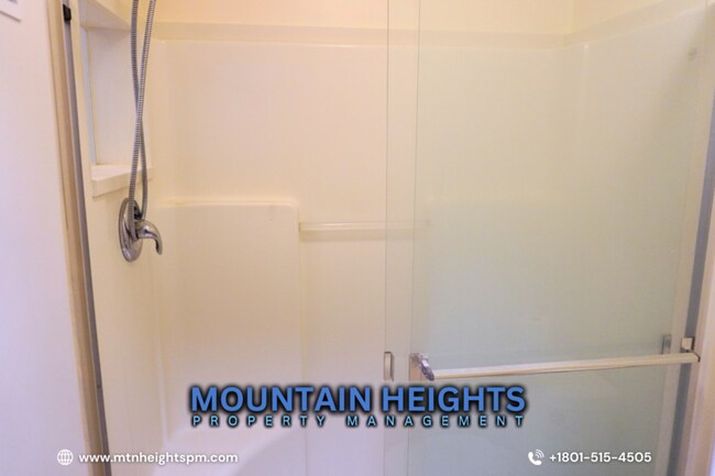 Building Photo - 2784 E Delsa Dr
