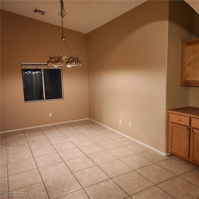 Building Photo - 8657 Majestic Vision Way