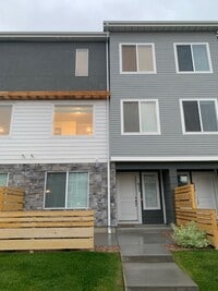 Building Photo - 625 W 1430 S St