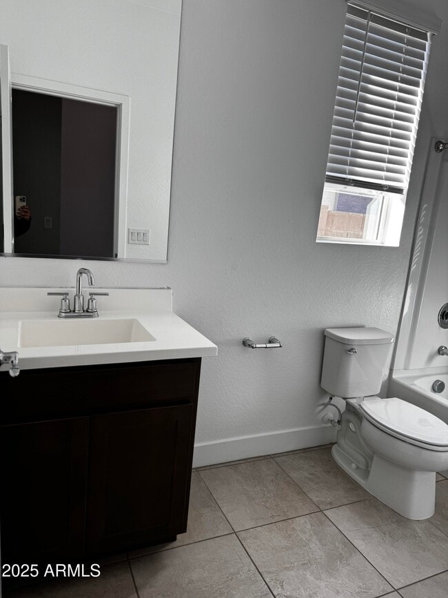 Building Photo - 23436 W Winslow Ave