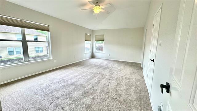 Building Photo - 705 Piedmont Dr