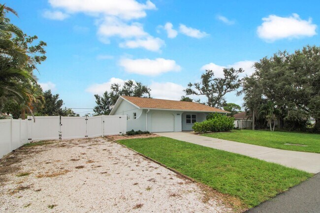 Building Photo - 1616 Jupiter Rd