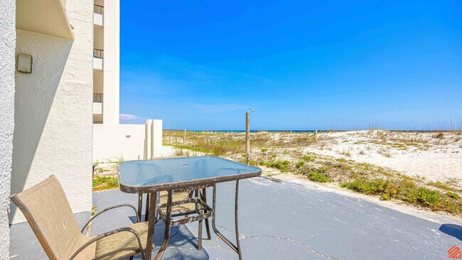 Building Photo - 556 Coral Ct