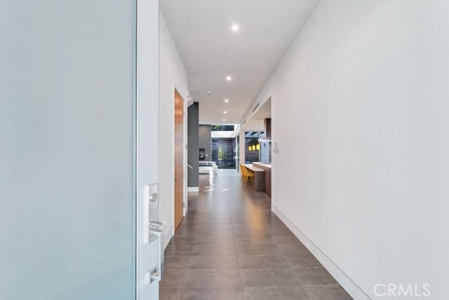 Building Photo - 16518 Moorpark St