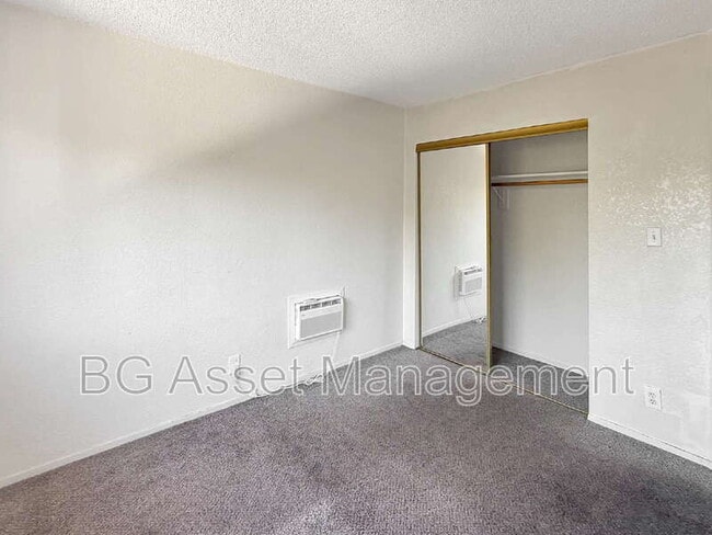 Building Photo - 4110 34th Ave