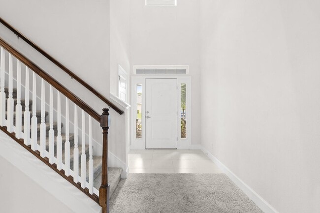 Building Photo - 692 NE Turtleback Trail