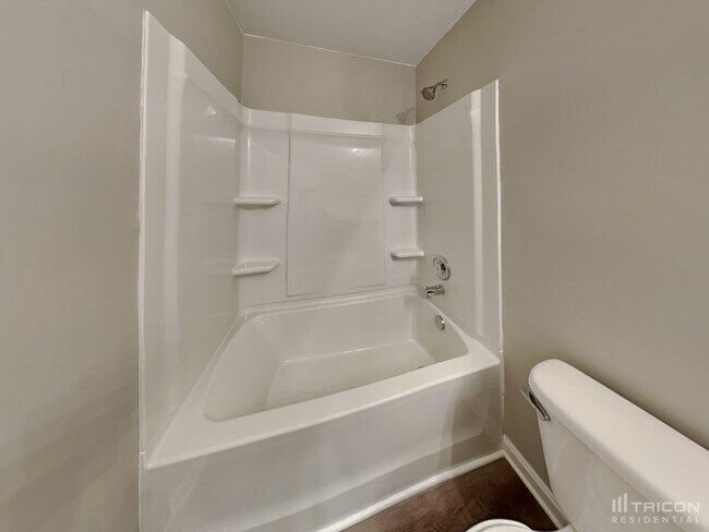 Building Photo - 502 Heathridge Lane Piedmont SC
