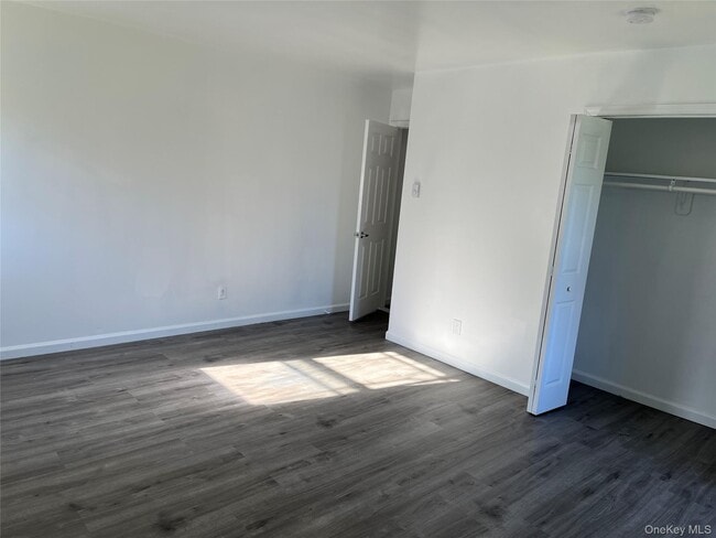 Building Photo - 310 Browns Rd