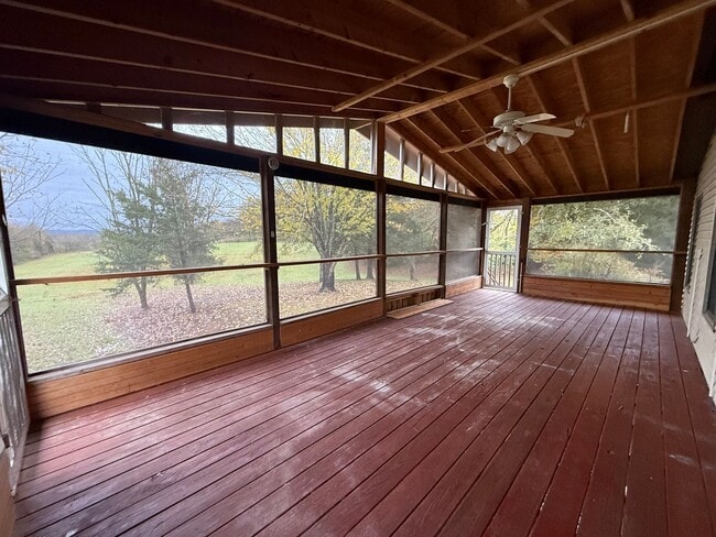 Building Photo - 3 Bedroom 2 Bathroom Home in Greene County, TN